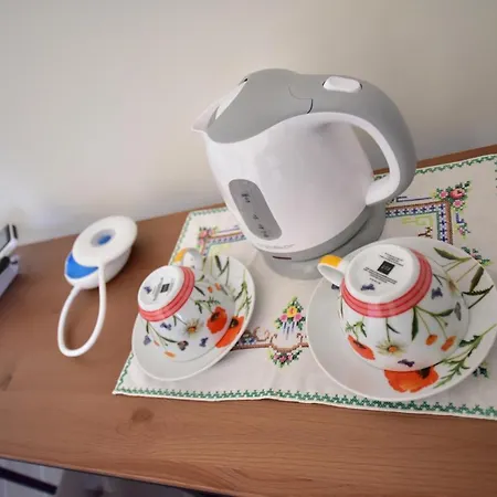 Bed & Breakfast Lambda 3*