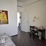 Lambda Bed & Breakfast Salerno