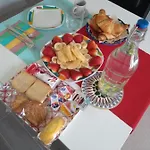 Bed & Breakfast Lambda 3*