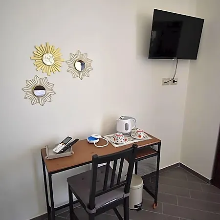 Lambda Oda ve Kahvaltı Salerno
