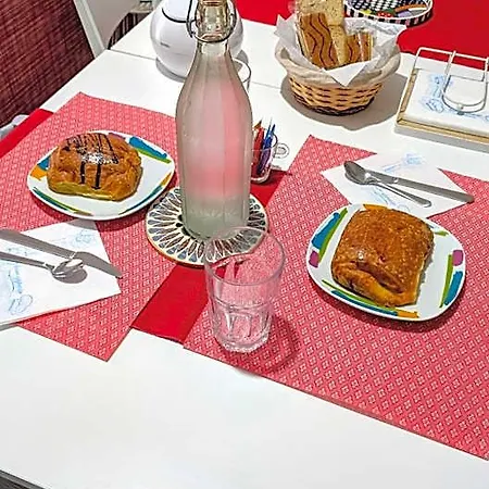 Bed & Breakfast Lambda 4*